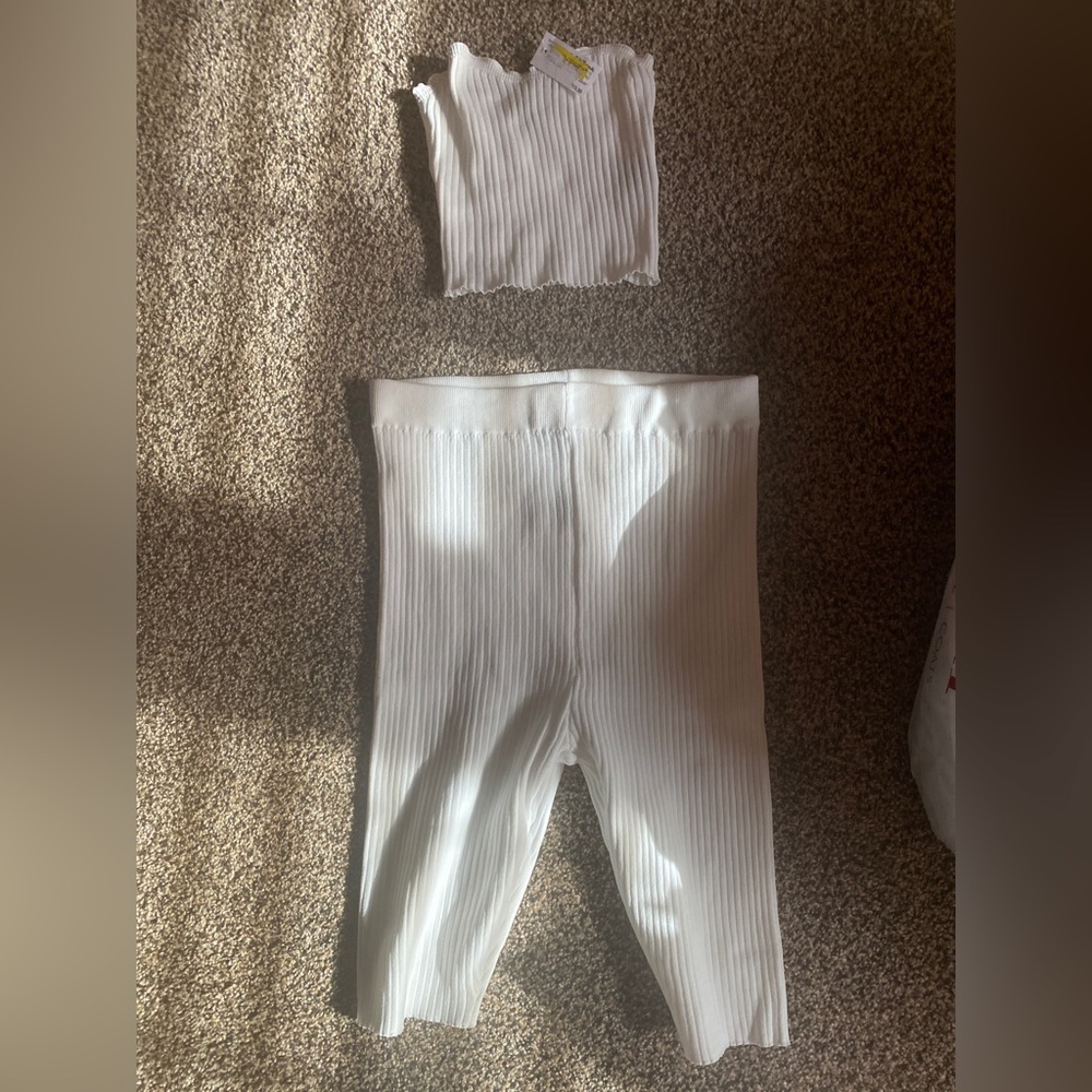 Brand New Sweater Capri 2pc set